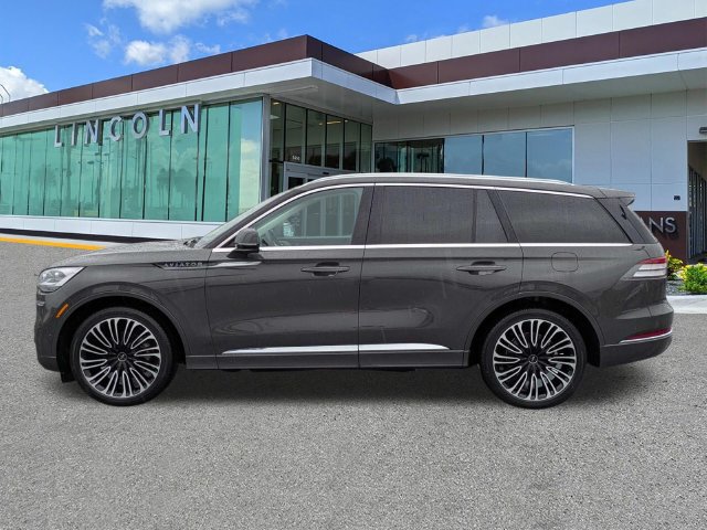 Certified 2023 Lincoln Aviator Black Label w/ Dynamic Handling Package AWD/4WD image 7