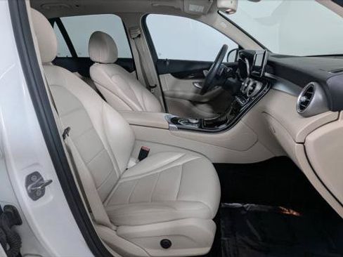 Used 2017 Mercedes-Benz GLC 300 image 24