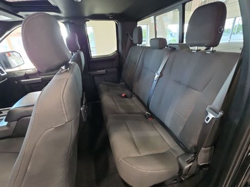 Used 2016 Ford F150 XLT w/ Equipment Group 302A Luxury AWD/4WD image 39