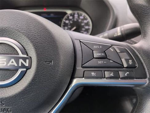 Used 2024 Nissan Sentra SV image 24