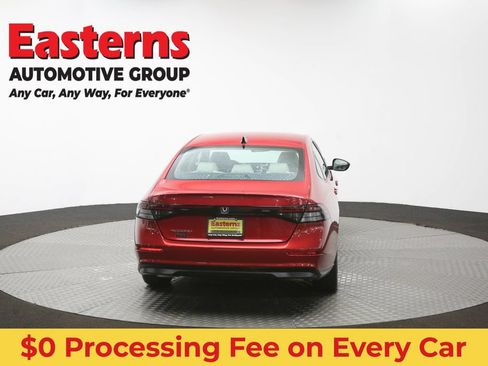Used 2025 Honda Accord SE image 37
