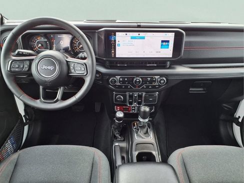 Used 2024 Jeep Wrangler Unlimited Rubicon w/ Technology Group AWD/4WD image 10
