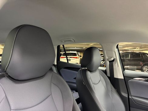 New 2026 Volkswagen Tiguan SE AWD/4WD image 16