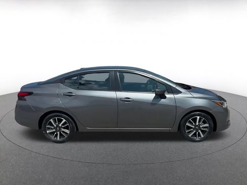 Used 2025 Nissan Versa SV FWD image 16