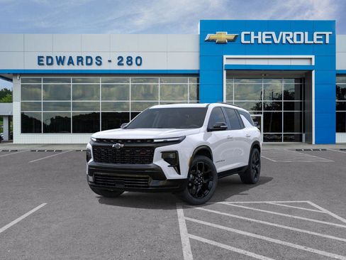New 2026 Chevrolet Traverse RS w/ LPO, Floor Liner Package image 8