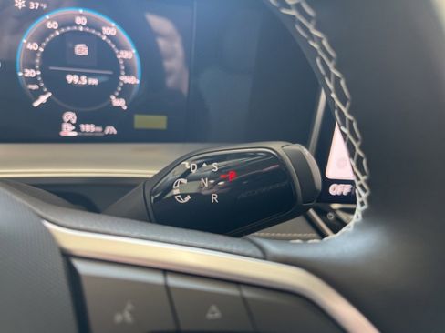 New 2026 Volkswagen Tiguan SE image 22