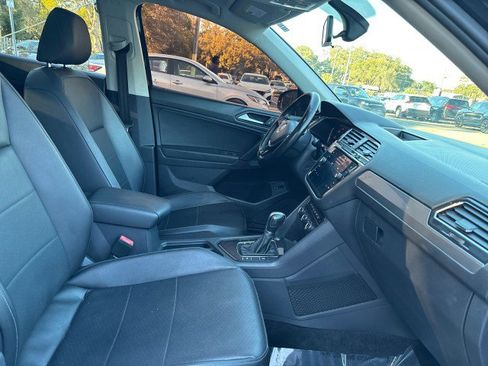 Used 2019 Volkswagen Tiguan SEL image 13