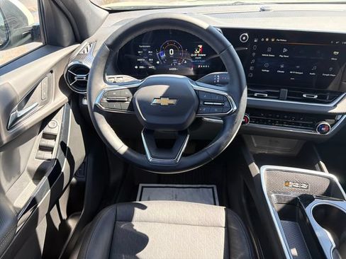 Used 2025 Chevrolet Equinox LT w/ Convenience Package II AWD/4WD image 33