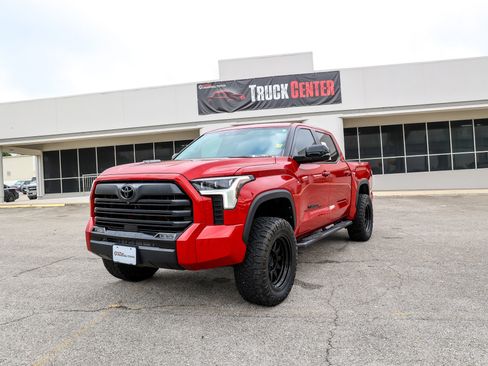 Used 2024 Toyota Tundra Limited AWD/4WD image 3