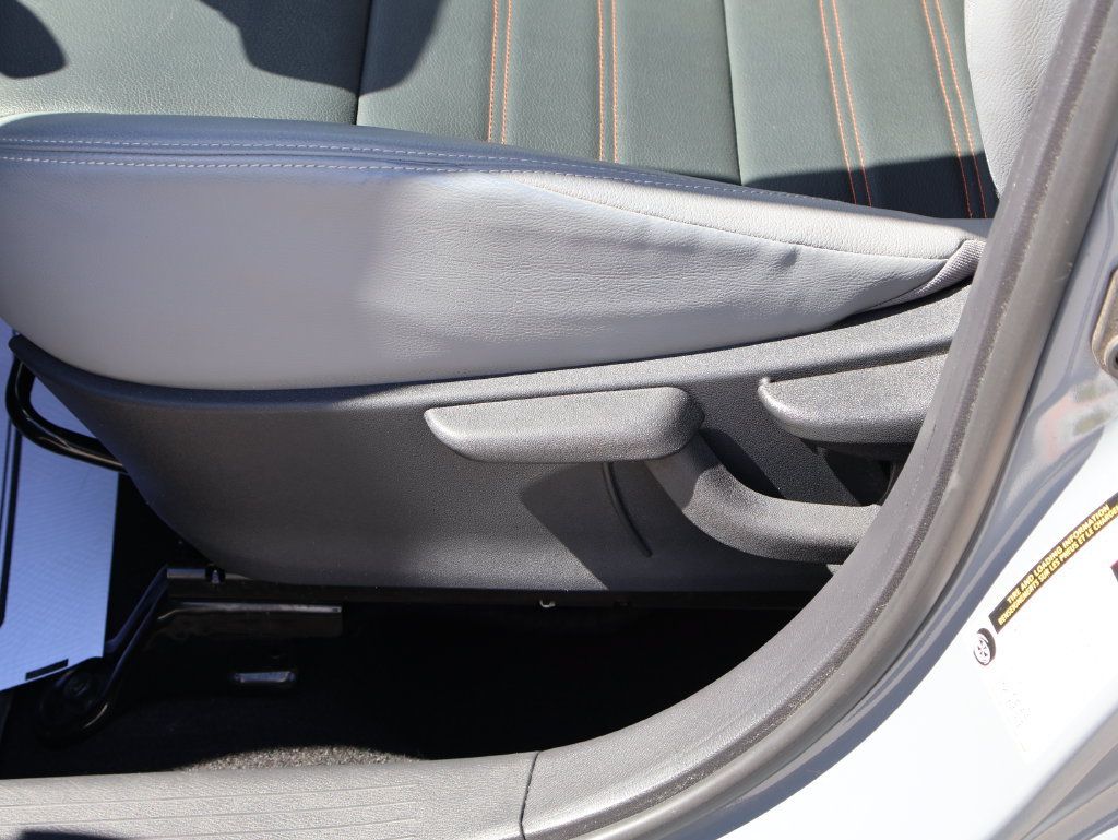 Used 2024 Nissan Kicks SR w/ SR Premium Package FWD image 22