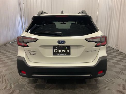 Used 2025 Subaru Outback Premium AWD/4WD image 5
