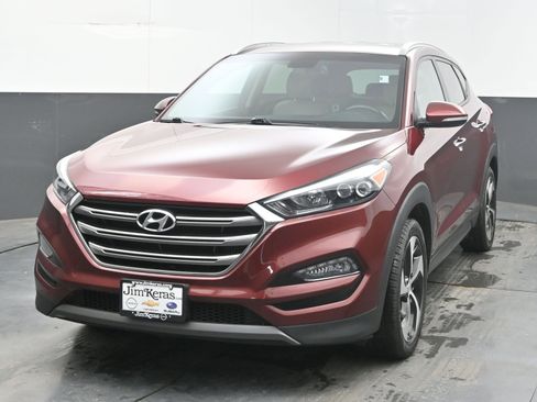 Used 2016 Hyundai Tucson Limited FWD image 3
