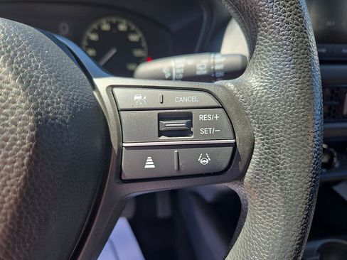 Used 2024 Honda HR-V LX image 22
