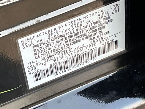 Used 2025 Nissan Sentra SV image 29