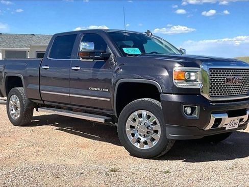Used 2015 GMC Sierra 2500 Denali w/ Duramax Plus Package AWD/4WD image 3