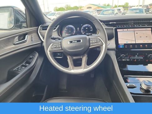 Used 2024 Jeep Grand Cherokee Limited w/ Black Appearance Package AWD/4WD image 13