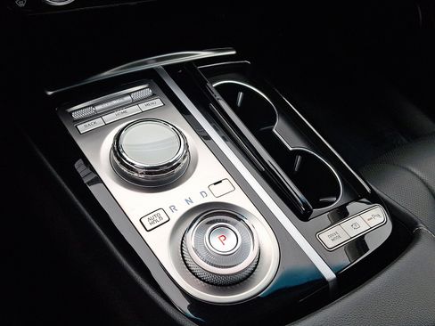 Used 2023 Genesis G80 2.5T image 18