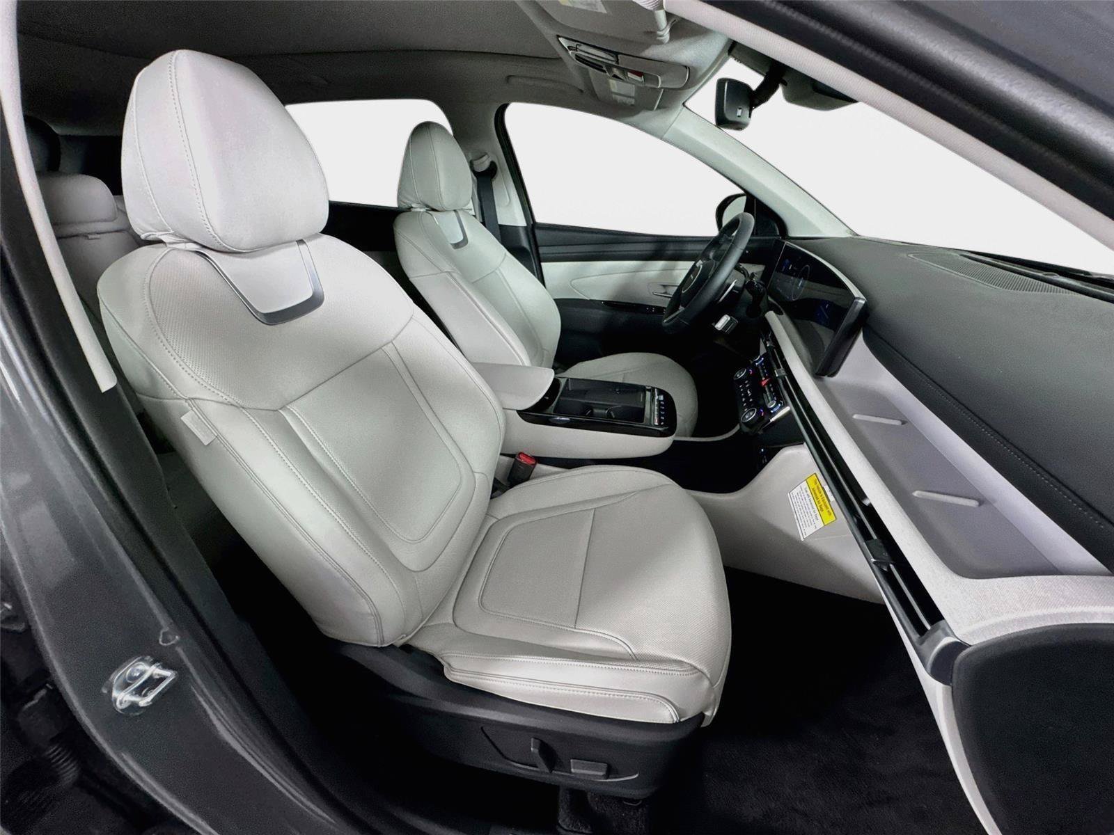 New 2026 Hyundai Tucson Limited FWD image 30
