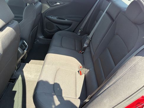 Used 2024 Chevrolet Malibu LT FWD image 17
