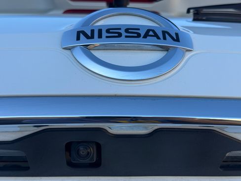 Used 2017 Nissan Rogue S image 10