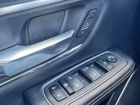 Used 2023 RAM 1500 Laramie AWD/4WD image 30
