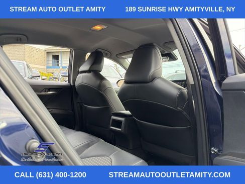 Used 2022 Toyota Camry SE FWD image 16