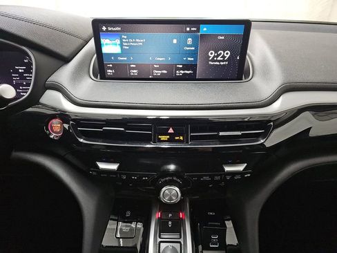Used 2023 Acura MDX SH-AWD image 12