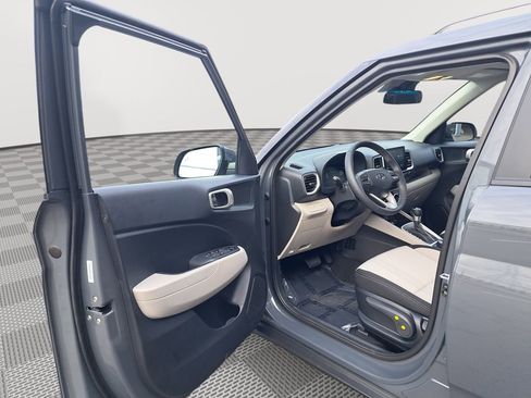 New 2026 Hyundai Venue SEL image 11