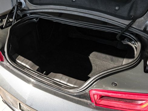 Used 2018 Chevrolet Camaro SS image 43