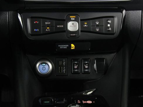 Certified 2023 Nissan Leaf SV Plus image 23