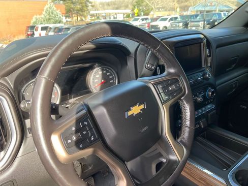 Used 2020 Chevrolet Silverado 3500 High Country image 25