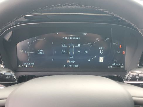 New 2026 Lincoln Corsair Premiere image 19