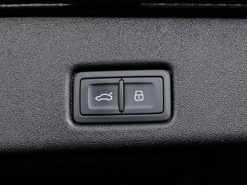 Certified 2025 Audi Q5 Premium Plus AWD/4WD image 32