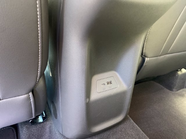 Certified 2025 Buick Envision Preferred AWD/4WD image 21