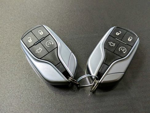 Used 2017 Maserati Quattroporte S GranSport image 35