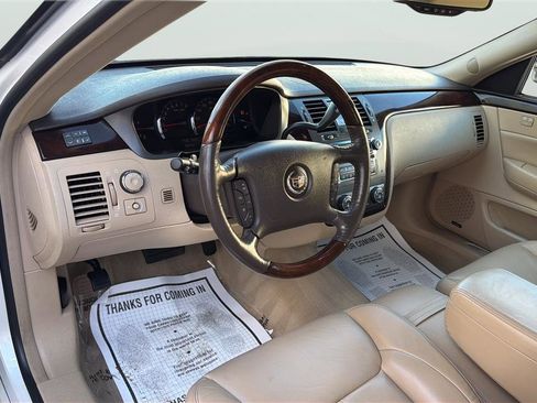 Used 2007 Cadillac DTS Luxury II FWD image 18