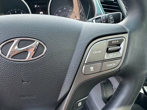 Used 2018 Hyundai Santa Fe Sport w/ 2.0T Ultimate Tech Package 05 AWD/4WD image 17