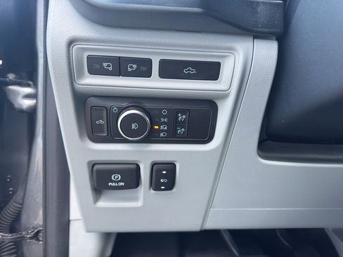 Used 2021 Ford F150 Limited image 13