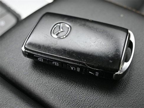 Certified 2024 MAZDA CX-90 Plug-In Hybrid w/ Premium Pkg image 18