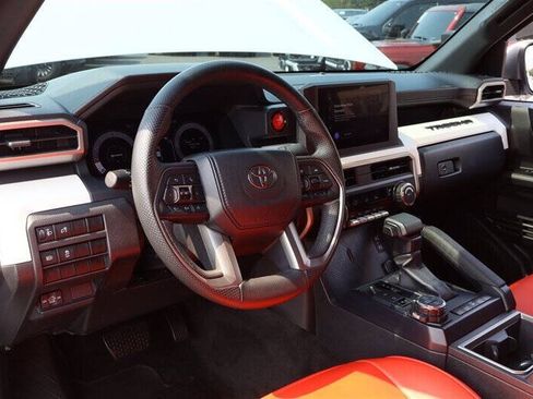 Used 2024 Toyota Tacoma TRD Off-Road AWD/4WD image 17