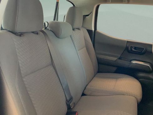 Used 2022 Toyota Tacoma SR5 RWD image 30