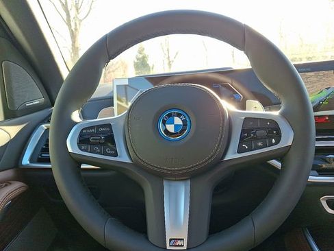 New 2026 BMW X5 xDrive50e w/ M Sport Package image 17