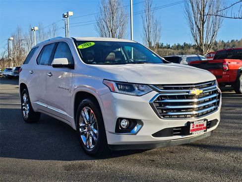 Used 2019 Chevrolet Traverse High Country image 3