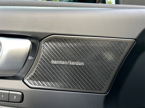 New 2026 Volvo XC40 B5 Ultra w/ Climate Package image 21