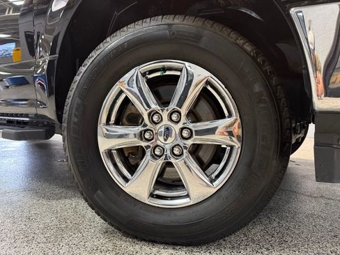 Used 2019 Ford F150 XLT w/ Equipment Group 301A Mid AWD/4WD image 8