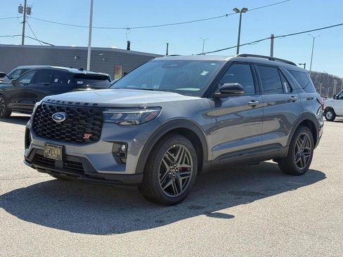 New 2026 Ford Explorer ST image 9