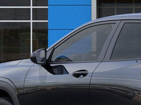 New 2026 Chevrolet Trax RS w/ Sunroof Package FWD image 36