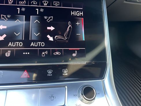 Used 2020 Audi S6 Prestige image 24