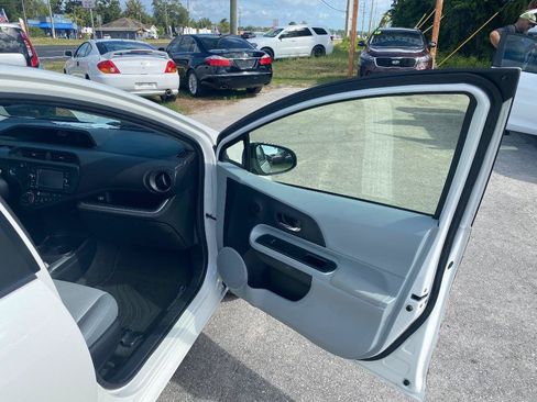 Used 2014 Toyota Prius C Four FWD image 19