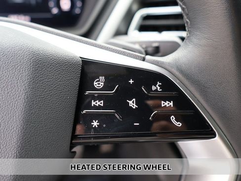 Used 2023 Audi Q4 e-tron Premium Plus w/ Premium Plus image 9